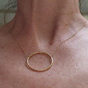 Elegant Gold Circle Pendant Necklace